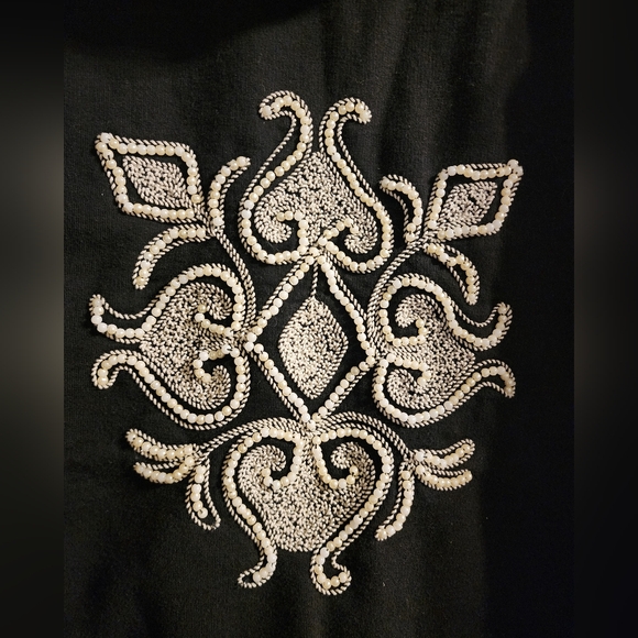 TWISTED HEART Women's Zip Up Sweater with Beaded Design on Back and Hood - Picture 4 of 5